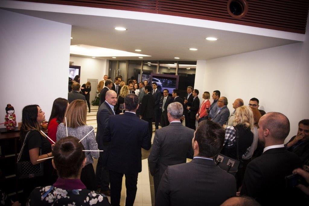 NOVI INFINITI Q30 PROMOVISAN U AMBASADI JAPANA