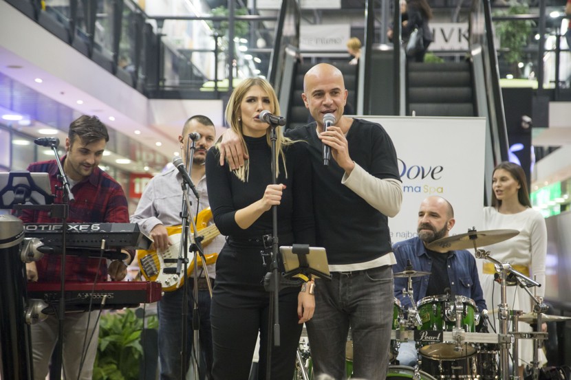 HUMANITARNE VIP KARAOKE: Ivan Tomić "oduvao" sve, Ksenija Bujišić oduševila!