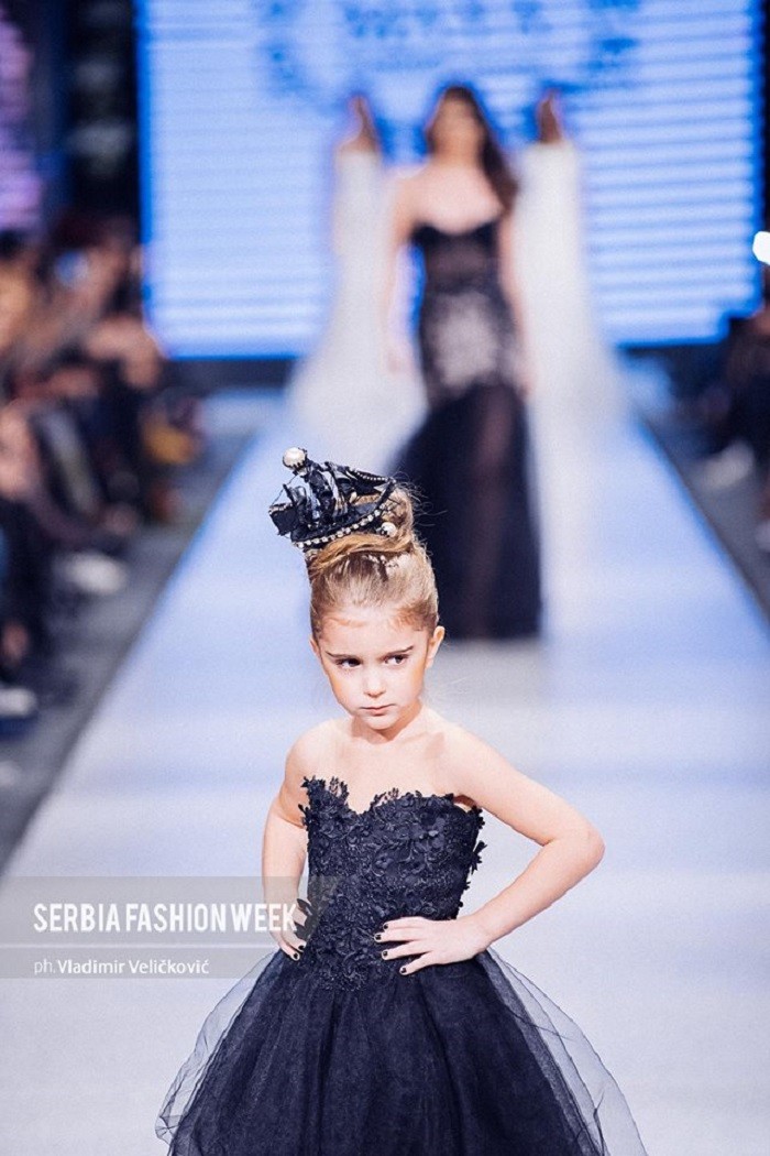 Maja Marukić predstavila „Domino“ na „Serbia Fashion Week-u“