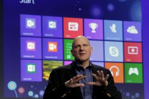 Bivši direktor Microsoft-a Stiv Balmer objasnio da je za Microsoft suštinsko ulaganje hardver