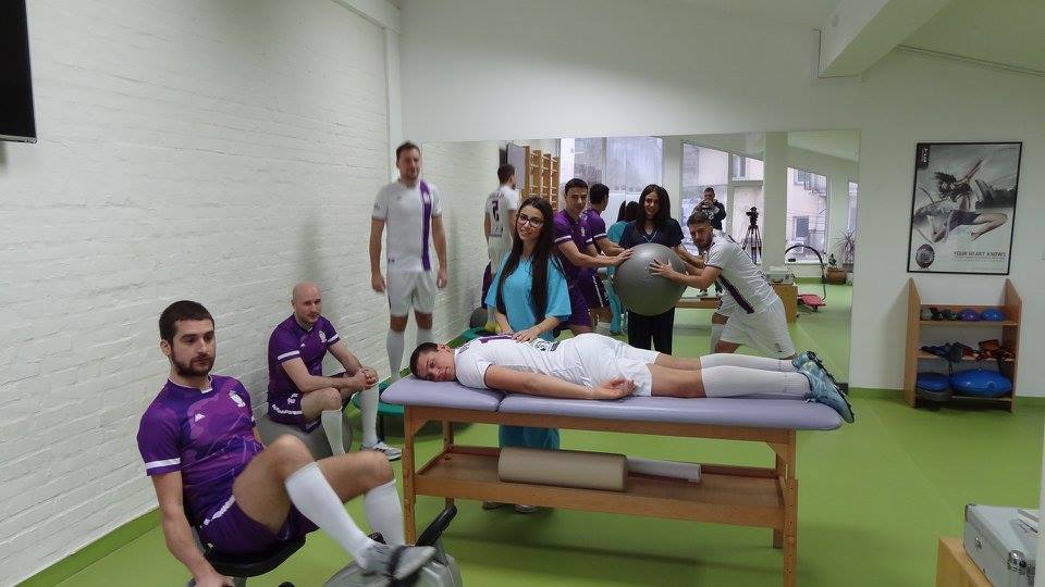 ZA PRIMER: Fudbaleri FK "Dedinje" u oči praznika počeli sa pripremama za prolećni deo sezone u Sport Medical Alliance pod budnim oko dr Milana Mileusnića