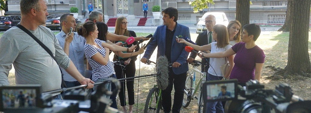 Zelena stranka kod predsednika Srbije na biciklima!