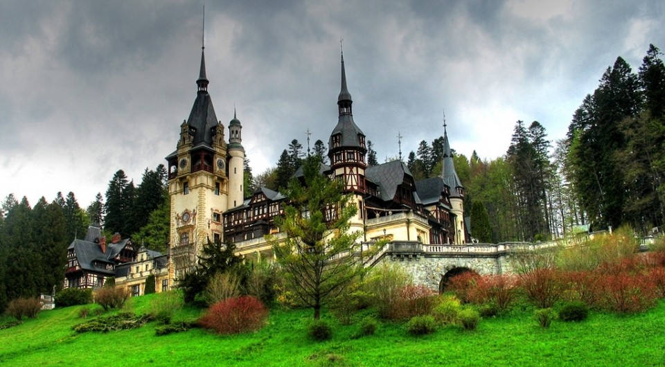 Transilvanija: Drakulin zamak proganjaju medvedi