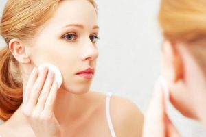 Kako da šminkom sakrijete tragove alergije na licu?