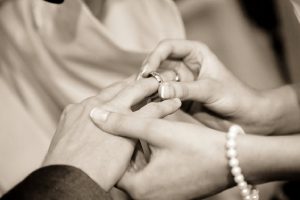 Budite SAVRŠENA KUMA na venčanju vaše najbolje prijateljice