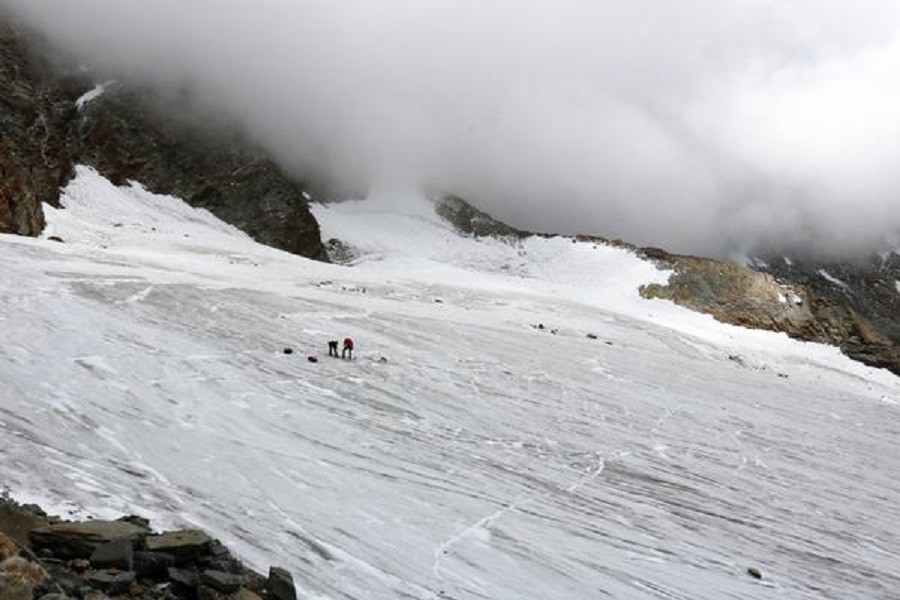 Stračni prizori nakon otapanja leda sa Alpa!