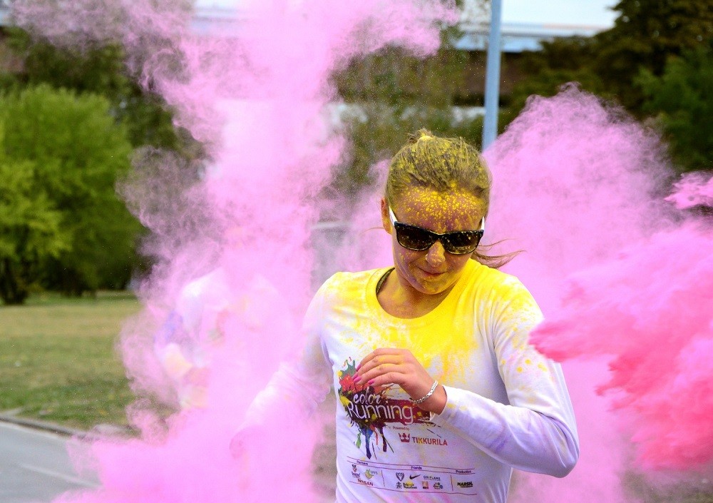 Color RUNNING powered by Tikkurila! Najveselija trka po treći put u Beogradu