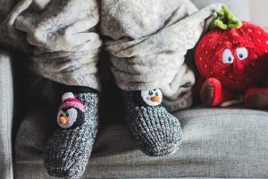 Spavanje u čarapa tokom hladnijih dana: Dobra ili loša ideja - stručnjaci dali mišljenje