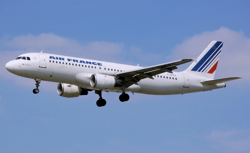 Air France do kraja meseca nudi popust na letove iz Beograda za online kupovinu!