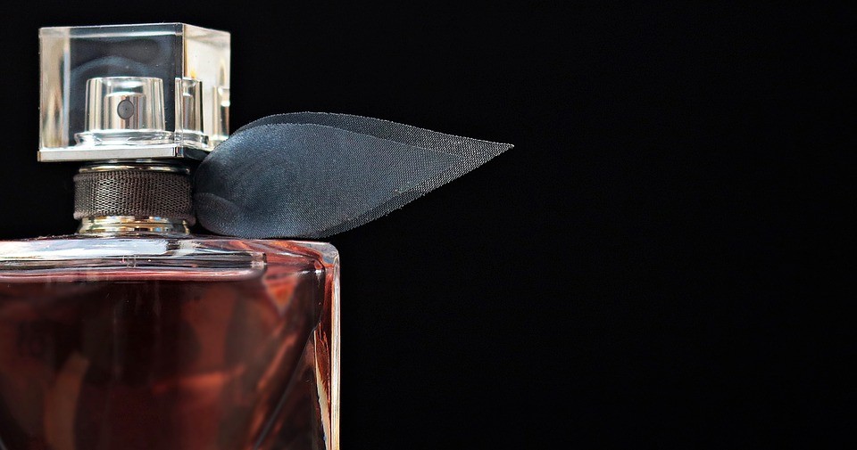 Da li parfem ima ROK TRAJANJA? Smatra se da ove note traju kraće