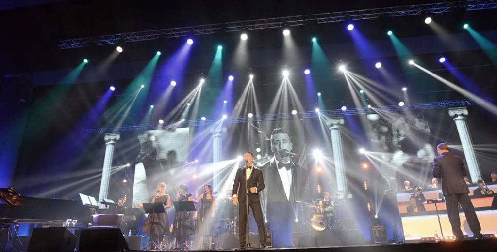 Koncertom "Dva sveta" Željko Joksimović očarao publiku u prepunom Sava centru!