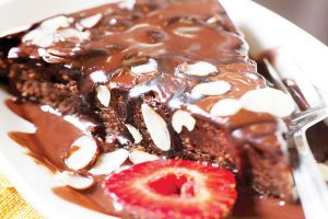 Recept dana: Čokoladna torta s lešnicima