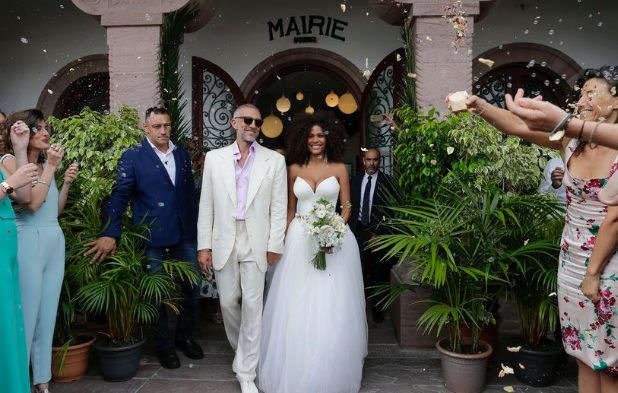 Bivši suprug Monike Beluči oženio 30 godina mlađu manekenku: Vensan Kasel STAO NA LUDI KAMEN! 