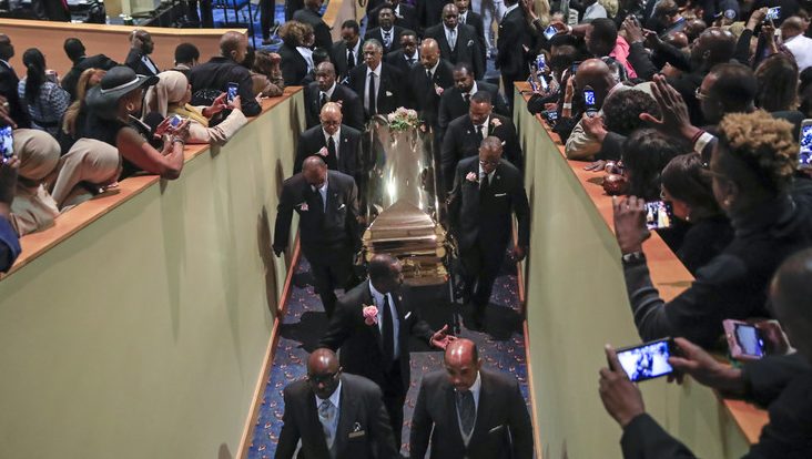 Areta Frenklin sahranjena u Detroitu posle šestočasovne službe