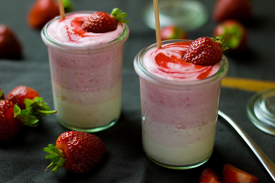 BRITANSKI STRUČNjACI UPOZORAVAJU: Voćni jogurti sadrže više šećera od gaziranih pića