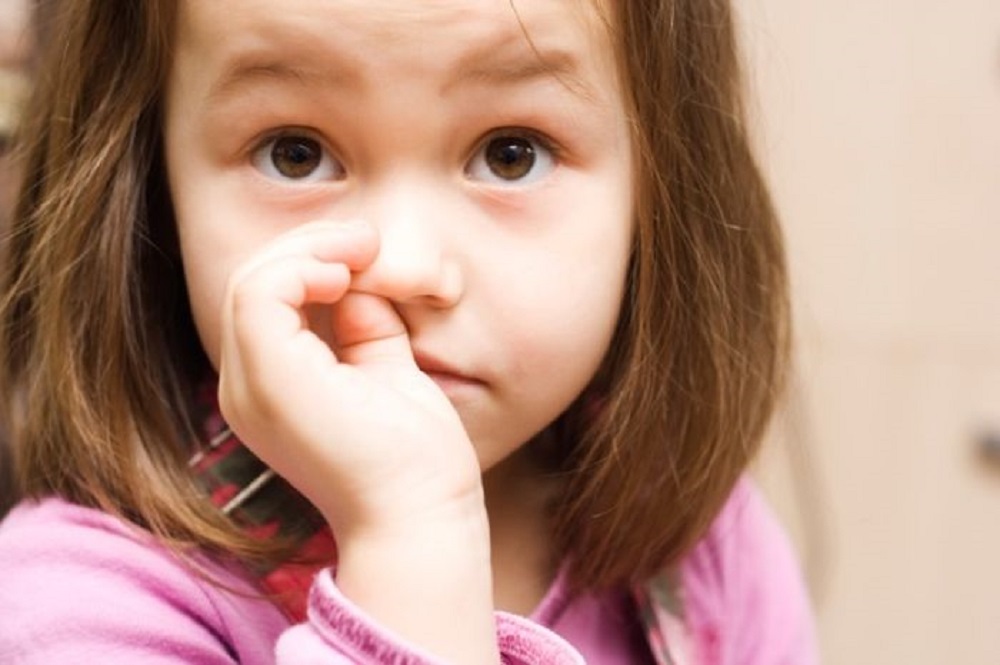 Ozbiljne posledice mogu imati deca zbog jedne veoma loše navike-čačkanje nosa