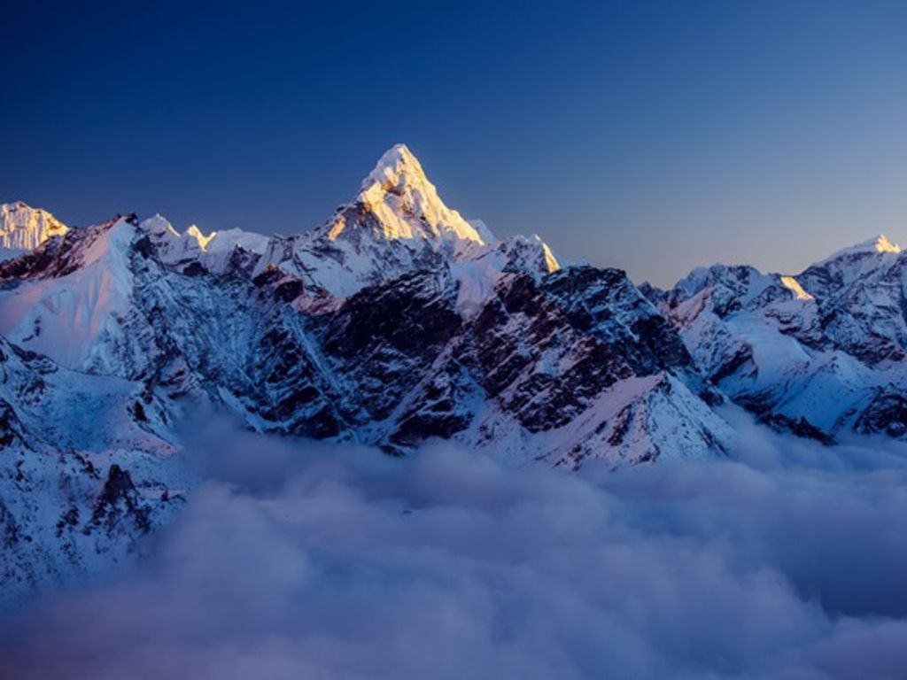 Mont Everest dobija još 86 centimetara