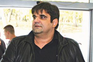OSUMNJICEN ZA MALVERZACIJE Uhapsen estradni menadzer Sasa Mirkovic