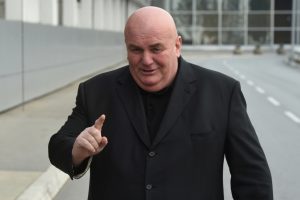 (VIDEO) SNP NAŠI – Dragan Marković “Palma” je kriminalac i politički reketaš!