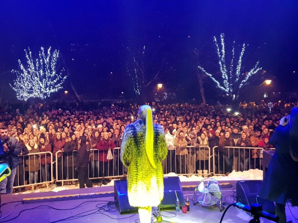 Za pamćenje !!! Nataša Bekvalac, naša pop zvezda, održala fantastičan koncert u Nišu