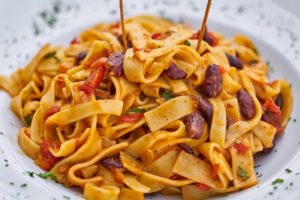 Recept dana: Špagete sa bundevom, prazilukom i parmezanom!