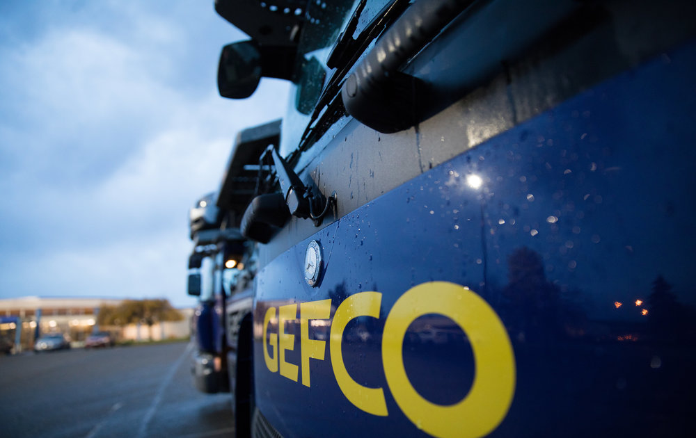 GEFCO pokreće dva inovativna „phygital“ rešenja: pružanje usluga na zahtev korisnika za logistiku gotovih vozila i tržište osnovnih transportnih usluga