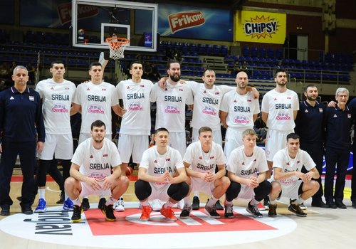 FIBA se na fantastičan način poklonila Srbiji