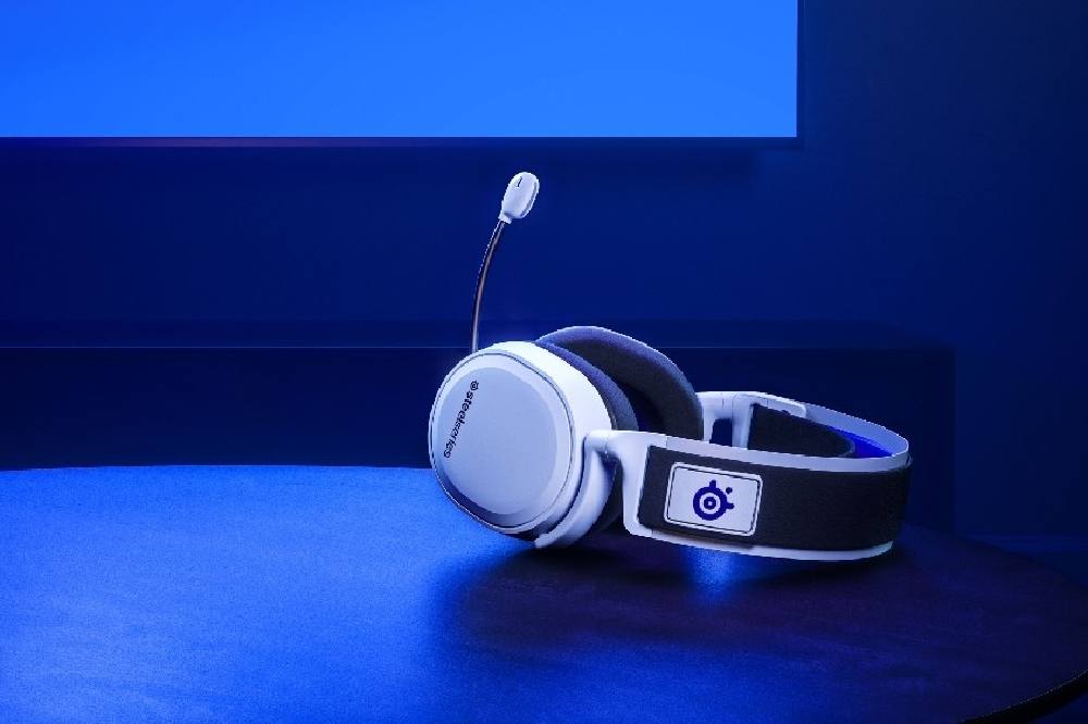 Steelseries predstavlja unapređenu verziju Arctis 7 gejming slušalica za novu generaciju PlayStation i Xbox konzola