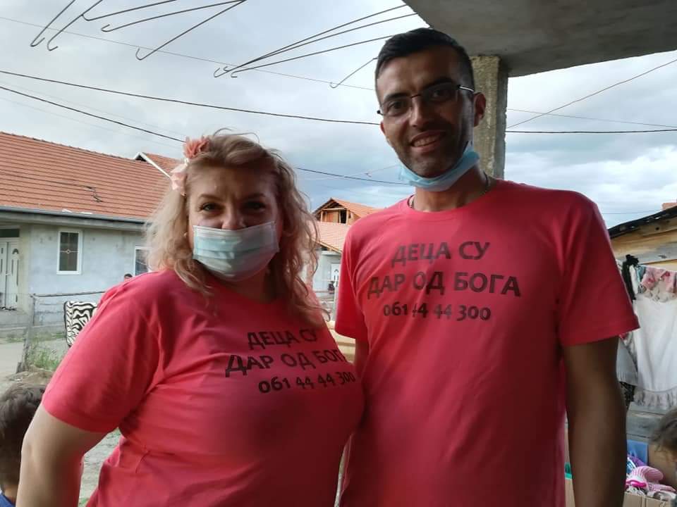 IZA NJEGA JE PREKO 100 HUMANITARNIH AKCIJA: Veroučitelj Dalibor renovira kucu porodici sa troje dece!