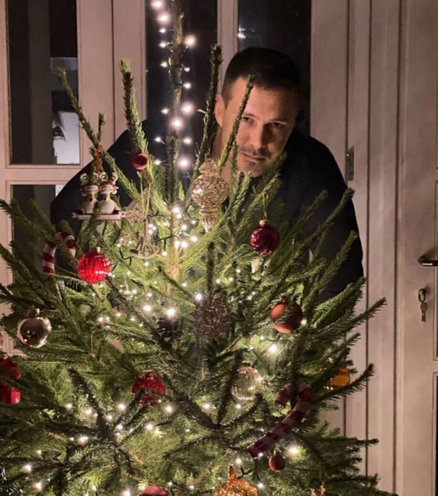 MIloš Biković spreman za praznike, glumac se pohvalio pratiocima novogodišnjom dekoracijom