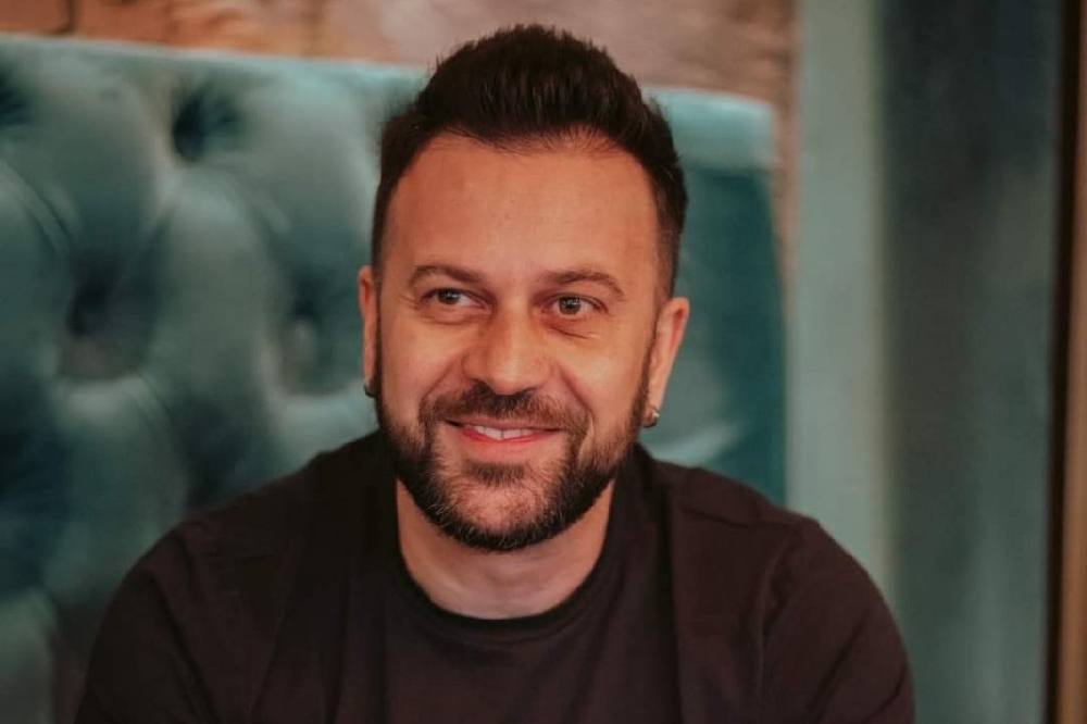 Mirza Delić izdao novu pesmu " Preskupa si "