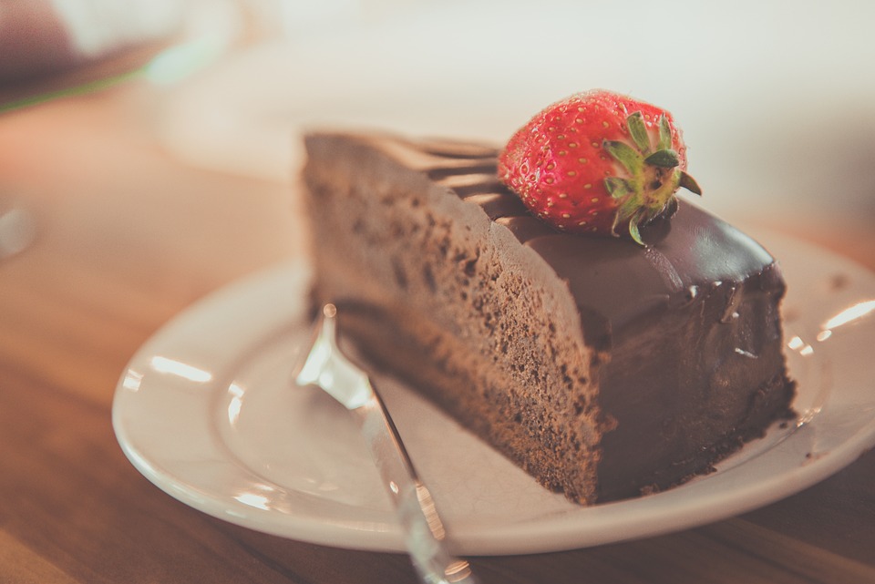 RECEPT DANA: Čokoladna torta