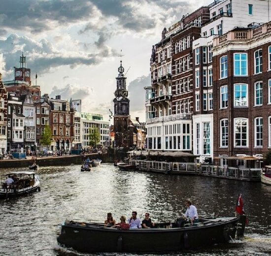 Amsterdam postaje grad sa najvećom taksom za turiste