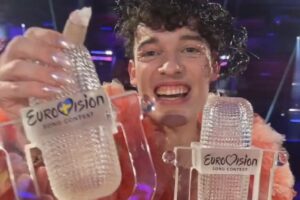 Nemo pobedio na „Pesmi Evrovizije“ pa slomio trofej, kući odneo rezervni