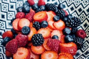 Evo koje voće jesti svakog dana za zdravo srce: Kardiolozi preporučuju ove 3 vrste
