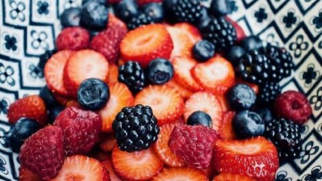 Evo koje voće jesti svakog dana za zdravo srce: Kardiolozi preporučuju ove 3 vrste